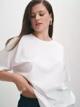 Однотонная футболка со стразовой аппликацией XXL(52)