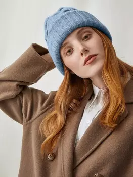 Шапка из шерсти фактурной вязки (54-56)