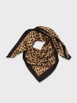 Платок с анималистичным мотивом (70*70cm)