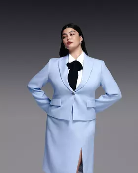 Приталенный жакет из твида LALIS