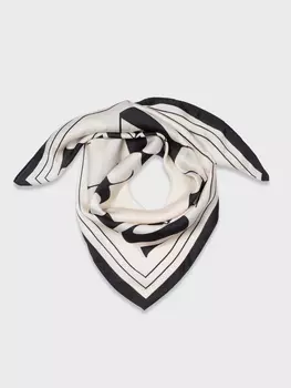 Шелковистый платок с дизайнерским брендированным принтом (70*70)