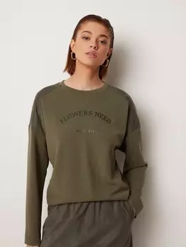 Свитшот с вышивкой XS(42)