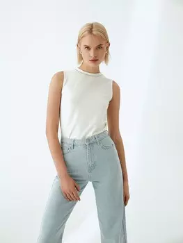 Топ без рукавов приталенный белый S(44)