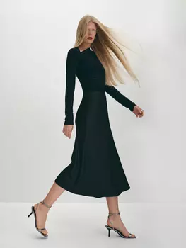 Трикотажный лонгслив с асимметричным вырезом S(44)