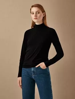 Водолазка из фактурного трикотажа XS(42)