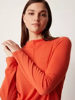 Водолазка с вертикальным рельефом M(46)