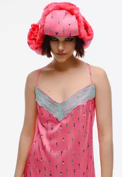 Шапка-ушанка розовая POLINA MIRCHEVA