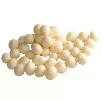 Фундук в белой глазури вес