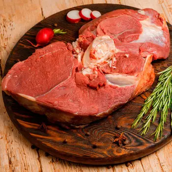 Говядина лопатка на кости сп