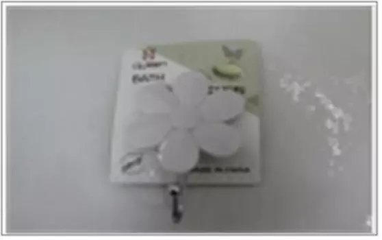 Крючок 1шт 8*8см абсолют хоум цветок белый 880