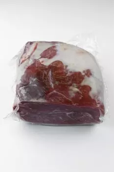 Окорок хамон из свинины сыровяленный брикет сытный дом