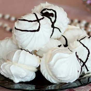 Пирожное безешки 225 г аленка