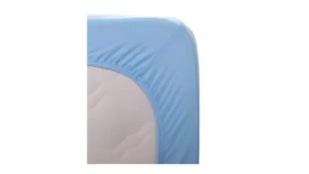 Простыня на резинке голубой 200*200