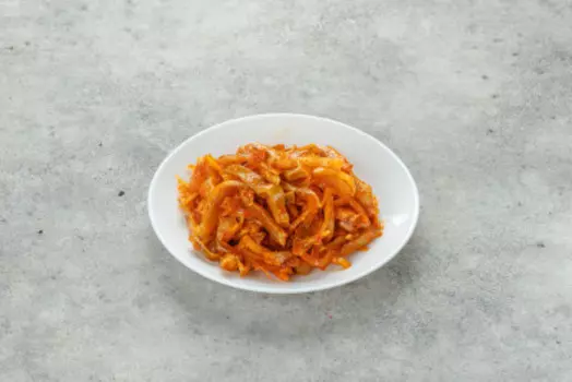 Салат Уши по-корейски, собственное производство в упаковке