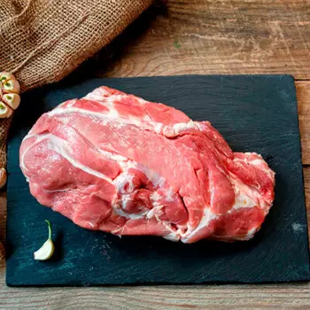 Свинина лопатка на кости, собственное производство