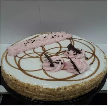 Торт сметанный 1.3 кг хэлла