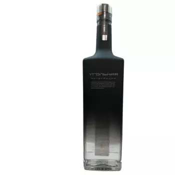 Водка амг ледяная угольная 0,5л 40% россия