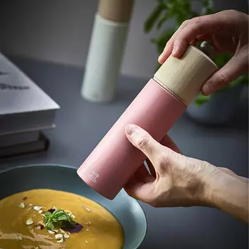 Мельница для перца Peugeot Boreal 21см, цвет орех