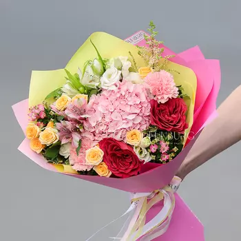 Авторский букет «Strawberry» S