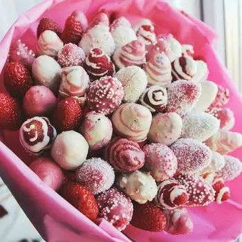 Букет из клубники в шоколаде №3