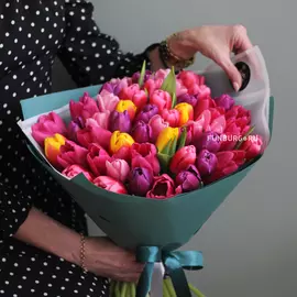 Букет тюльпанов «Рио»