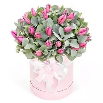 Цветы в шляпной коробке «Розовый жемчуг»