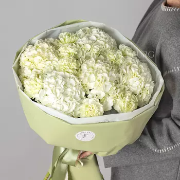 Дуобукет из белых гортензий и диантуса