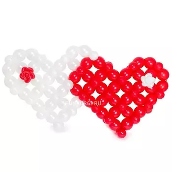 Фигура из шаров «Ажурные сердца»