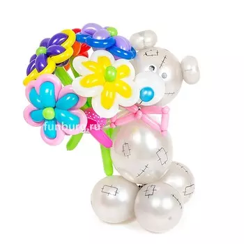 Фигура из шаров «Мишка Тедди с букетом»