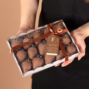 Набор клубники в молочном шоколаде «Milk» M