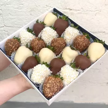 Набор клубники в шоколаде «Enjoy» M