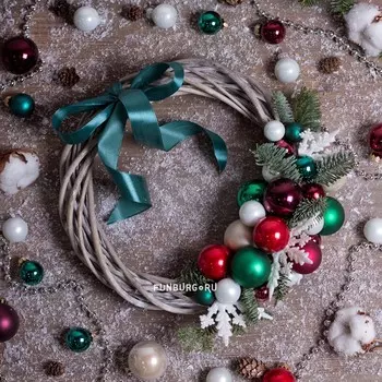 Новогодний венок «Северное сияние»
