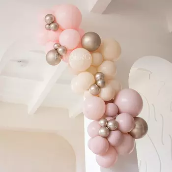 Разнокалиберная гирлянда из шаров «Розовые сны»