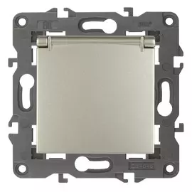 Розетка 2P+E Schuko со шторками с крышкой Эра 14-2103-04