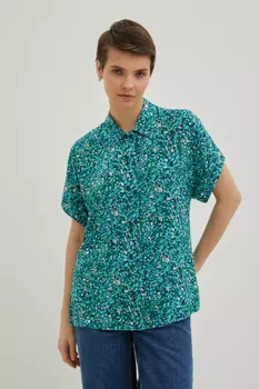 Блузка с коротким рукавом и отложным воротником