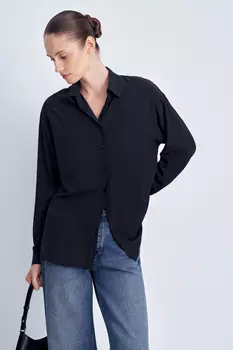 Блузка свободного кроя с отложным воротником