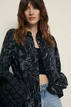 Блузка свободного силуэта с цветочным принтом