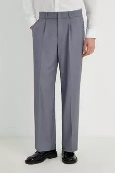 Брюки свободного кроя со стрелками