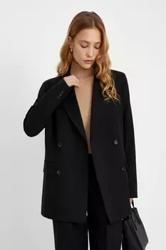 Двубортный жакет полуприлегающего силуэта