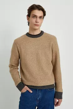 Джемпер полуприлегающего силуэта