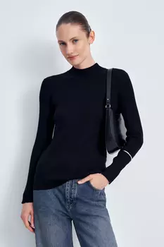 Джемпер приталенного силуэта с воротником-стойкой