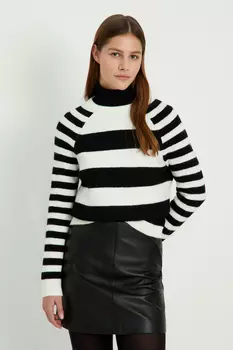 Джемпер прямого силуэта с шерстью