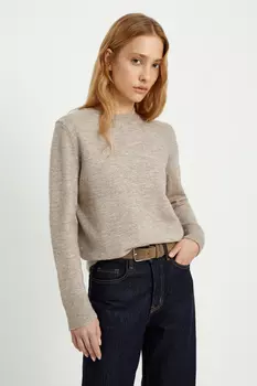 Джемпер с округлой горловиной прямого силуэта