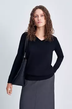 Джемпер с v-образным вырезом