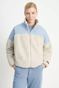 Флисовая куртка с воротником-стойкой