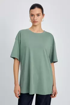 Футболка oversize силуэта
