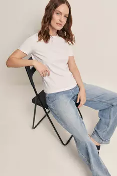 Футболка полуприлегающего силуэта