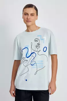 Футболка с абстрактным принтом