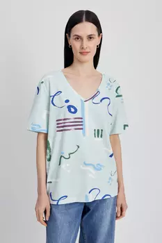 Футболка с абстрактным принтом