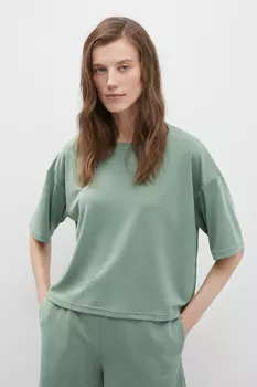 Футболка с круглым вырезом